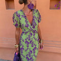 Elegant Form-Fitting Printed Ruched Maxi Dress, V-Neck Short Sleeve