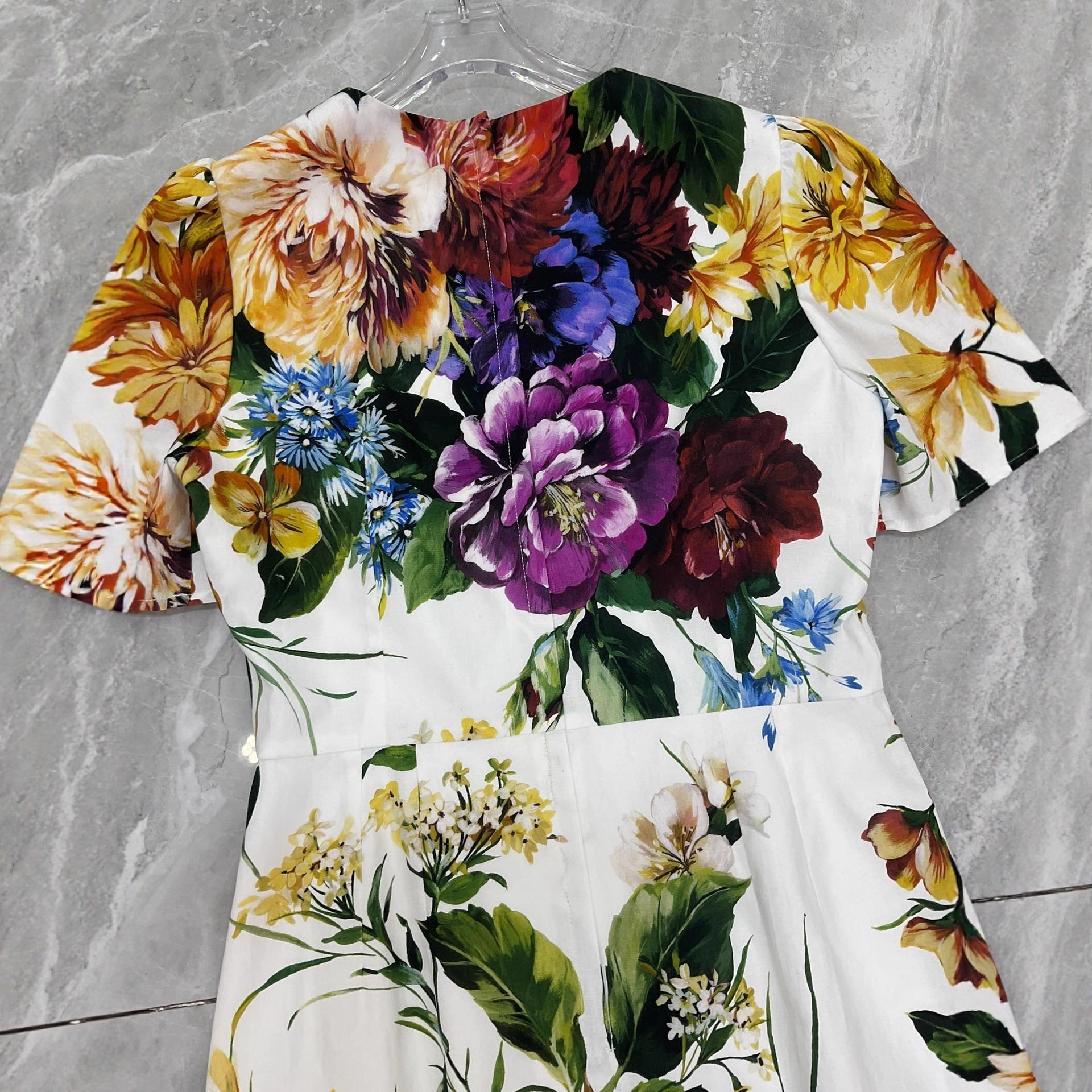 Women's Short-Sleeve Defined-Waist Mid-Length Dress