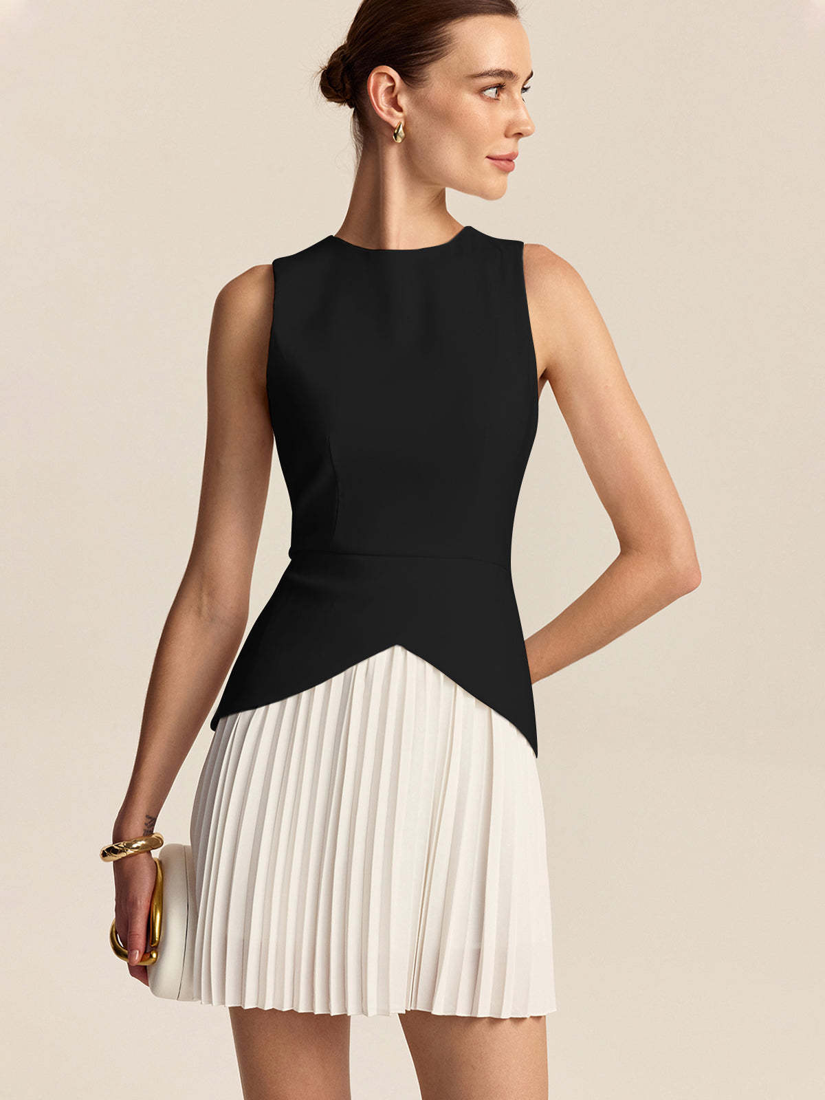 Women's Slim-fit Sleeveless Pleated Casual Dress